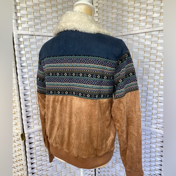NWT Hem & Thread Tribal Bomber Style Jacket Bohemian Style Velvety Soft Waist - Picture 11 of 11